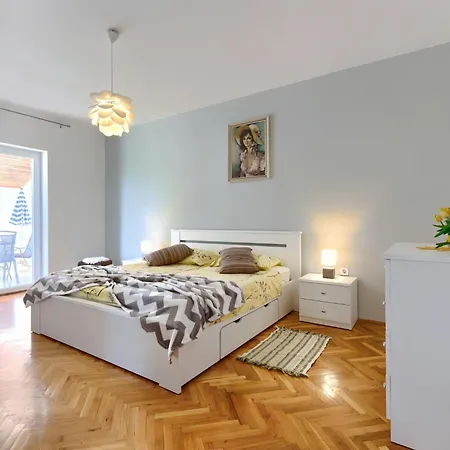 Ivanka By Interhome Porec