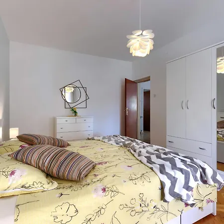 Ivanka By Interhome Апартаменты