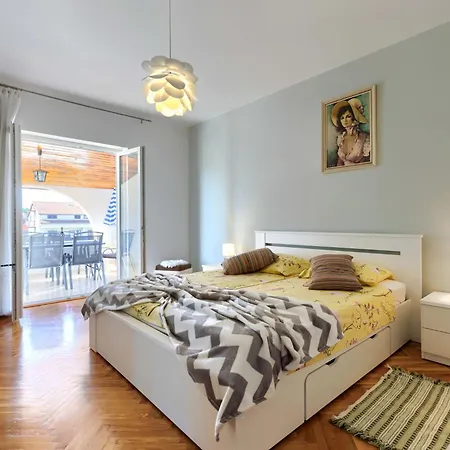 Apartamento Ivanka By Interhome *